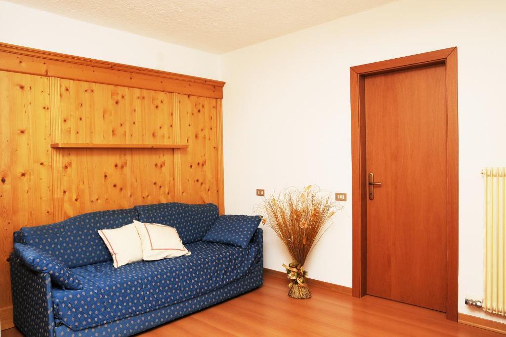 Residence Marisol Camere & Appartamenti - Mezzana Centre Habitación foto